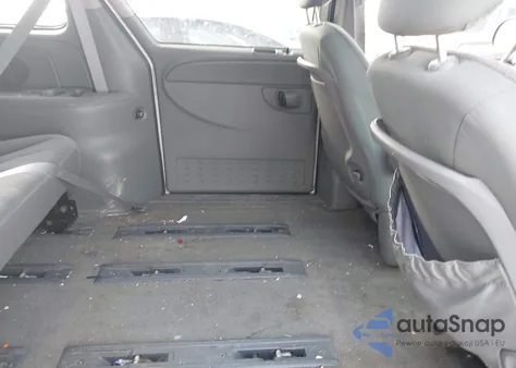 2005 Chrysler Town & Country z USA, uszkodzony, nr VIN 1C4GP45R35B437186